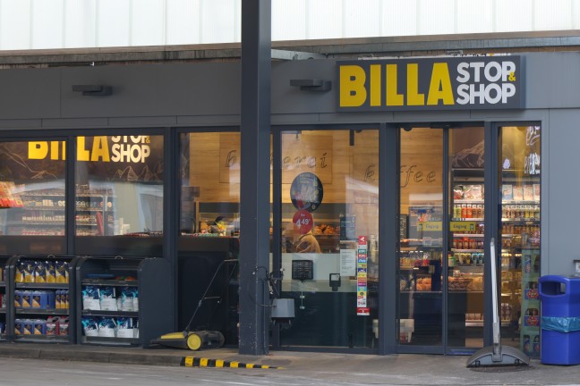 Messer als Waffe: Raubberfall auf Tankstelle in Linz-Bulgariplatz