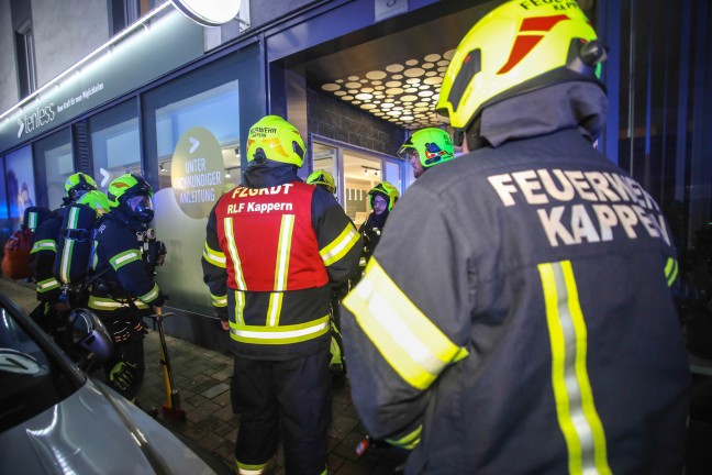 Passanten vermuteten Brand im Dachbereich eines Gebudes in Marchtrenk