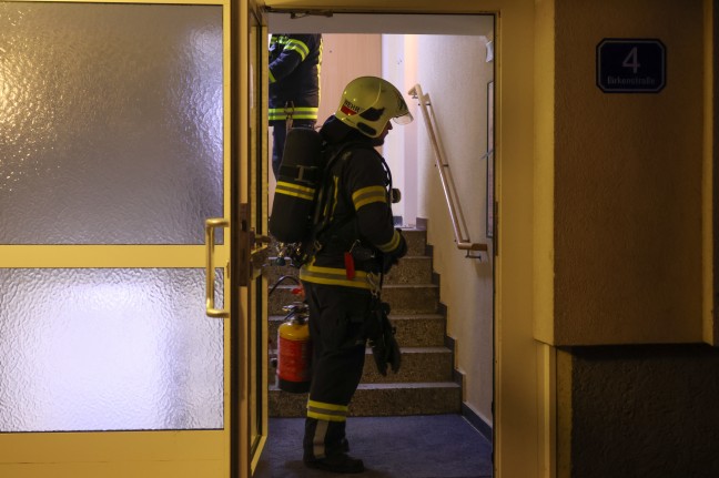 Brand einer Steckdose in einer Wohnung eines Mehrparteienwohnhauses in Wels-Lichtenegg