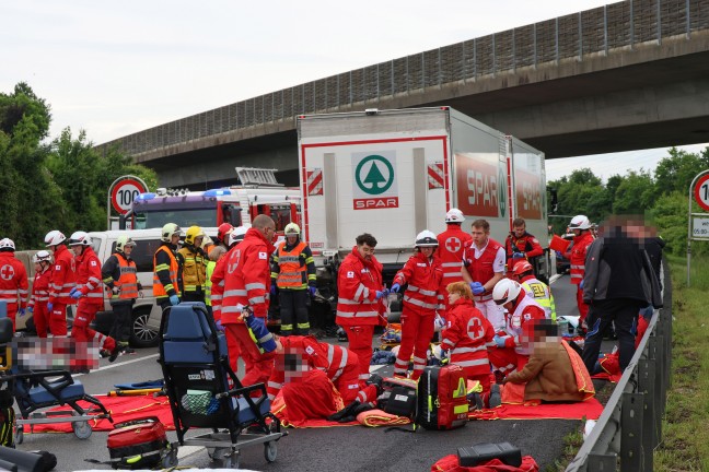 Prozess: Doch zwei Todesopfer nach schwerem Unfall auf Welser Autobahn in Wels-Oberthan
