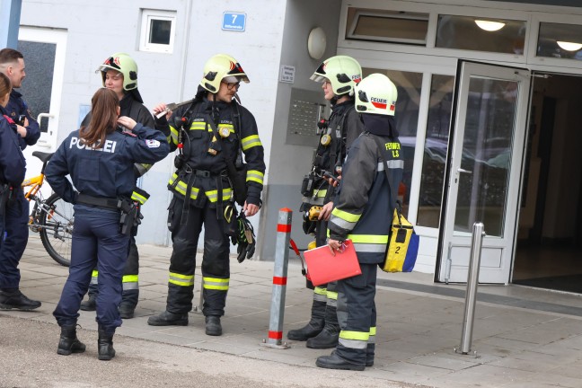 Gemeldeter Gasgeruch in einem Hochhaus in Wels-Neustadt stellte sich als Fehlalarm heraus