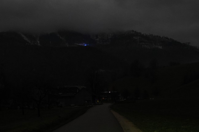 Brand einer Jagdhtte am Ramsauer Grtenberg in Molln lst Groeinsatz aus