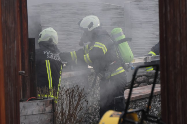 Sechs Feuerwehren bei Brand bei einem Wohnhaus in Pichl bei Wels im Einsatz