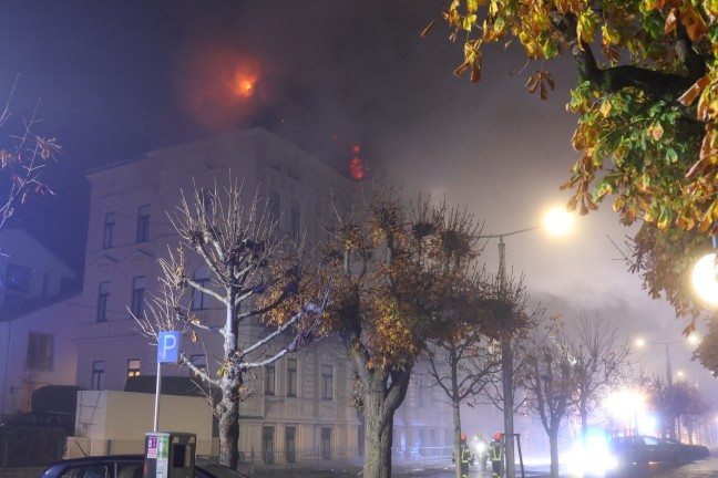 Ermittlungen: Rum�ne (31) nach Gro�brand in Gmunden als Tatverd�chtiger ausgeforscht