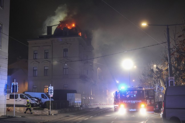 Ermittlungen: Rum�ne (31) nach Gro�brand in Gmunden als Tatverd�chtiger ausgeforscht