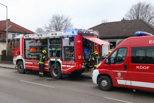Notarzthubschraubereinsatz: Schwerverletzte Person nach Brand in einem Wohnhaus in Lambach