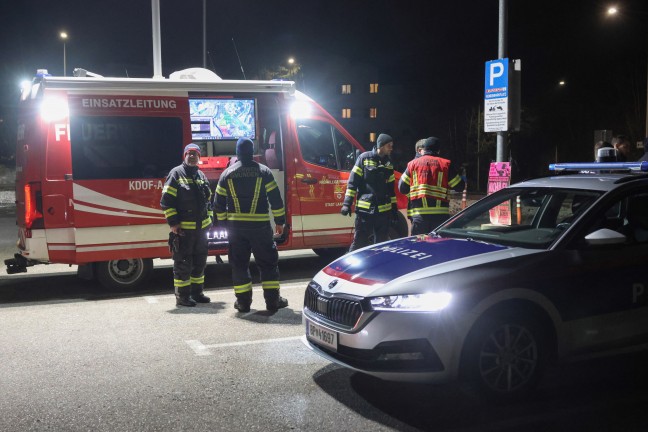 Erfolgreiche Suchaktion: F�nf Feuerwehren bei Suche nach abg�ngiger Person in Gmunden im Einsatz
