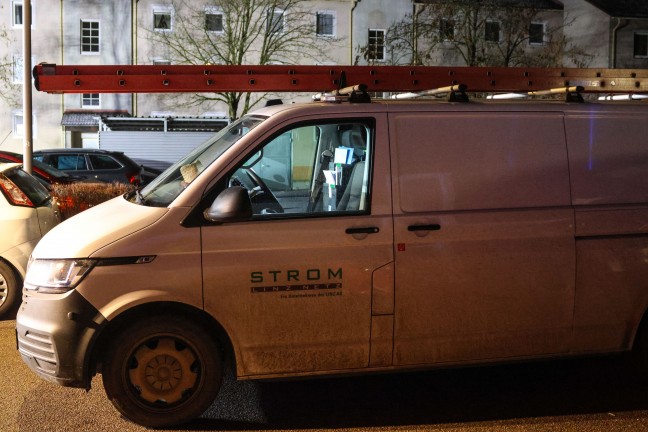 Brand in einem Elektoverteiler eines Mehrparteienwohnhauses in Enns