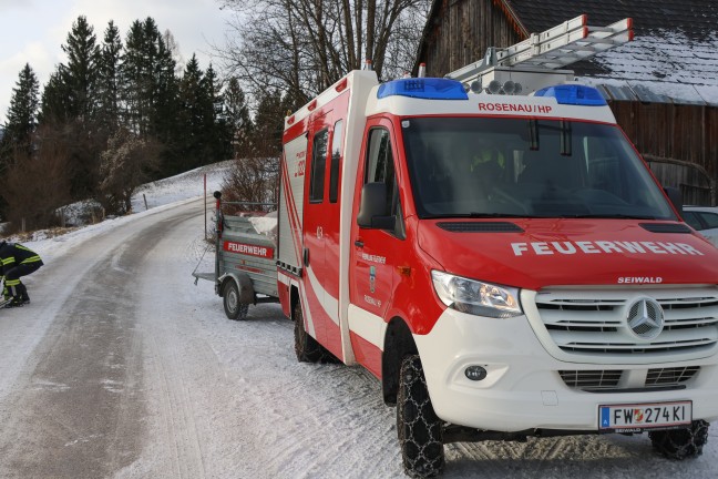 Wurbauerkogel: F�nf Feuerwehren bei Brand eines Ger�teschuppens in Rosenau am Hengstpa� im Einsatz