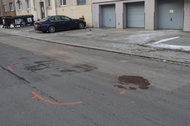 T�dlicher Verkehrsunfall: Fu�g�ngerin (89) erlag nach Unfall in Linz-Bulgariplatz ihren Verletzungen