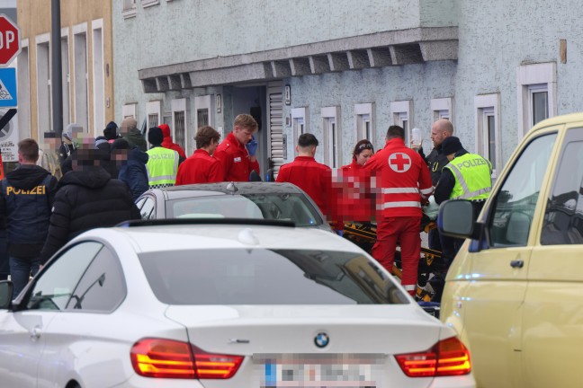 Pyrotechnikunfall: Demoteilnehmer sprengte sich bei Protestmarsch in Wels-Innenstadt Finger weg