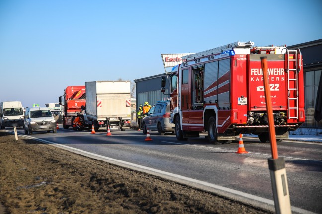 Auffahrunfall mit mehreren beteiligten Fahrzeugen auf Wiener Stra�e bei Marchtrenk