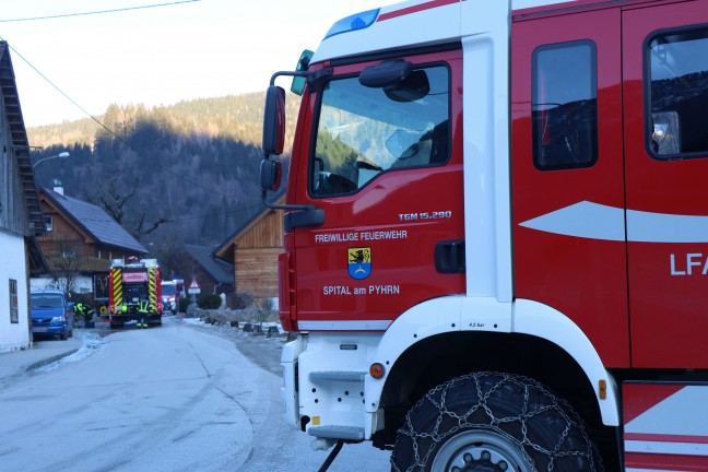 Spital am Pyhrn: Gr��eren K�chenbrand mit L�schdecke noch rechtzeitig verhindert