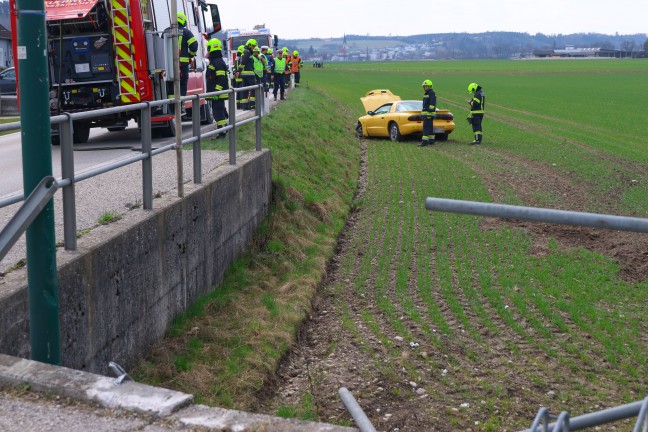 Verkehrsunfall bei Wei�kirchen an der Traun fordert eine leichtverletzte Person