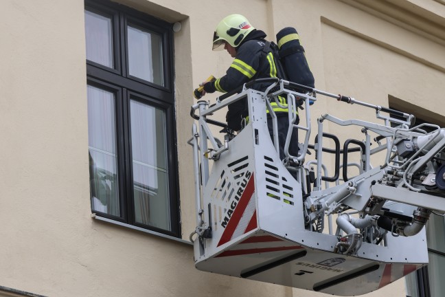 Brandverdacht: Piepsender Rauchwarnmelder in einer Wohnung in Wels-Lichtenegg sorgte f�r Einsatz