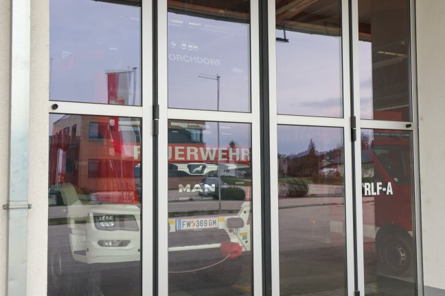 T�dliches Brandereignis: LKW-Lenker (60) in Vorchdorf leblos im F�hrerhaus seines LKWs aufgefunden