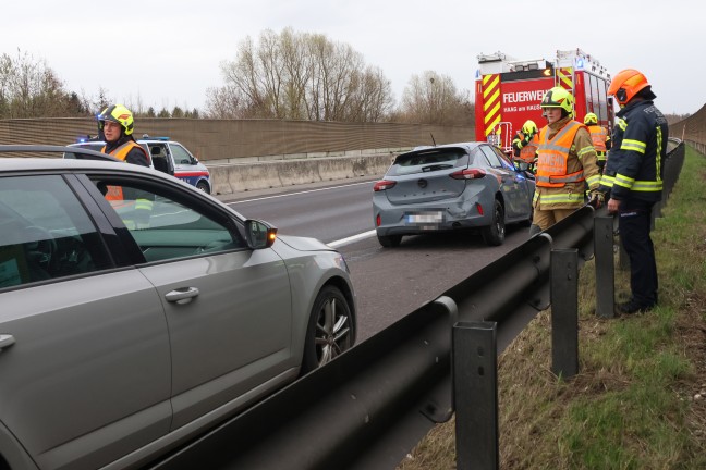 Schwerer Verkehrsunfall auf Innkreisautobahn bei Weibern fordert zwei Leichtverletzte