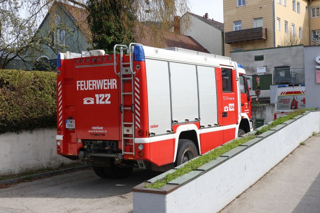 Lauter Knall: Brand in einer Wohnung in Kirchdorf an der Krems sorgte f�r Einsatz zweier Feuerwehren