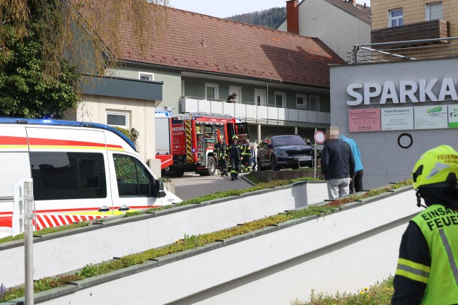 Lauter Knall: Brand in einer Wohnung in Kirchdorf an der Krems sorgte f�r Einsatz zweier Feuerwehren