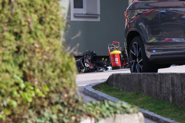 Lauter Knall: Brand in einer Wohnung in Kirchdorf an der Krems sorgte f�r Einsatz zweier Feuerwehren
