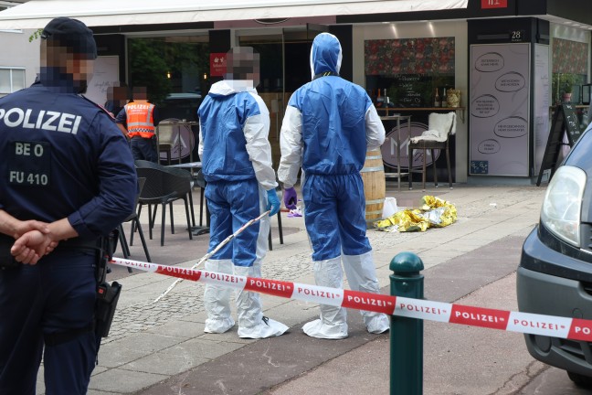 Angriff mit Axt: Person auf Marktplatz in Linz-Innere Stadt angegriffen und schwer verletzt