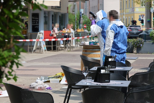 Angriff mit Axt: Person auf Marktplatz in Linz-Innere Stadt angegriffen und schwer verletzt