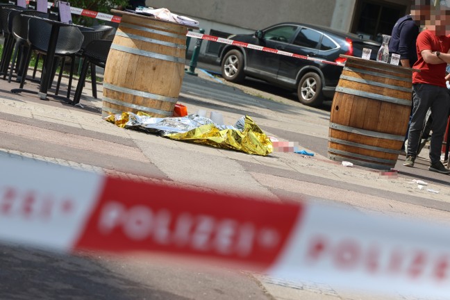Angriff mit Axt: Person auf Marktplatz in Linz-Innere Stadt angegriffen und schwer verletzt