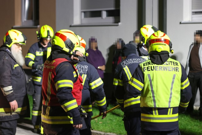 K�chenbrand in einem Mehrparteienwohnhaus in Schwanenstadt rasch gel�scht