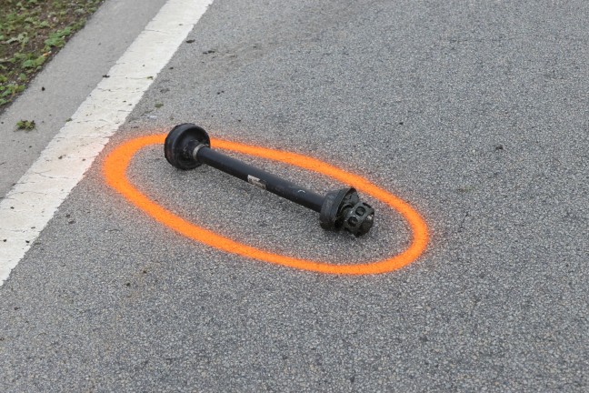 Schwerer Crash auf Rieder Stra�e bei St. Marienkirchen am Hausruck fordert zwei Verletzte