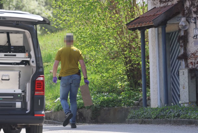 Mordalarm in Eberschwang: 83-J�hriger soll offenbar pflegebed�rftige Ehefrau (77) erschossen haben