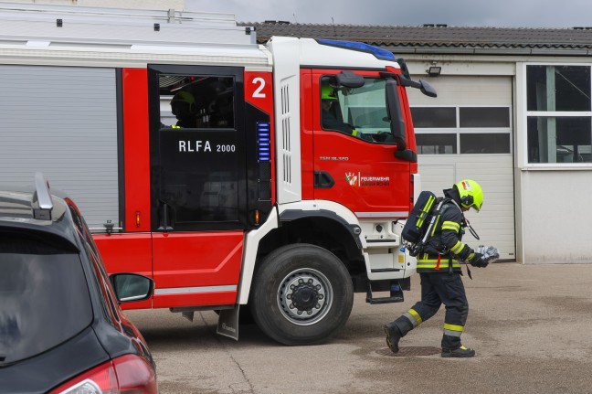 Gasaustritt: Feuerwehr zu ausstr�mender Propangasflasche in Wei�kirchen an der Traun gerufen