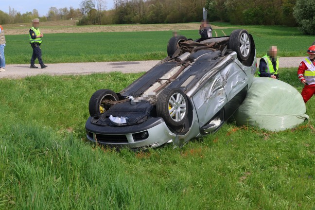 F�nf Verletzte bei Verkehrsunfall mit vier beteiligten Fahrzeugen auf Rieder Stra�e bei Rottenbach