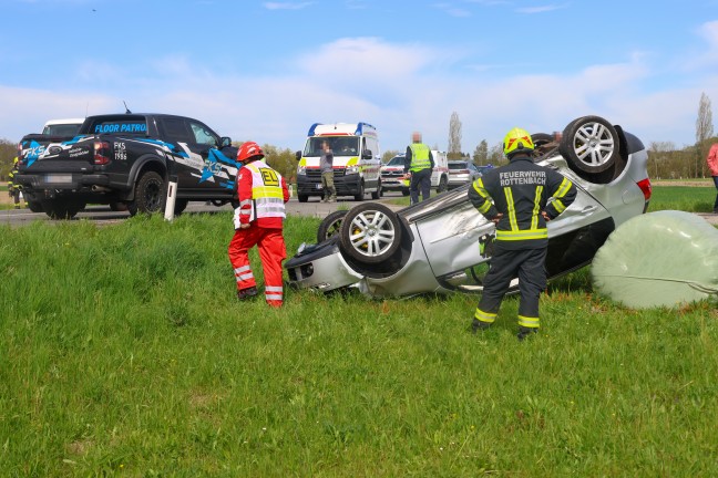 F�nf Verletzte bei Verkehrsunfall mit vier beteiligten Fahrzeugen auf Rieder Stra�e bei Rottenbach