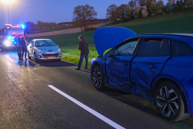 Streifkollision: Crash zweier Autos in Weibern endet mit Sachschaden und ohne Verletzte