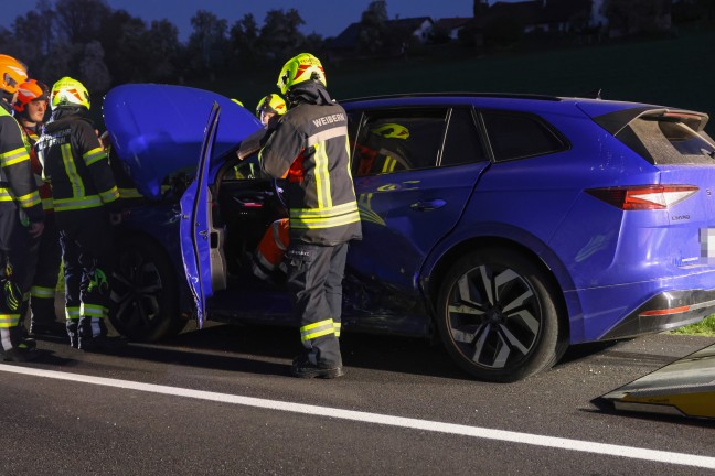 Streifkollision: Crash zweier Autos in Weibern endet mit Sachschaden und ohne Verletzte