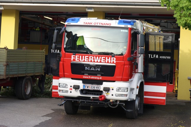 Vier Feuerwehren bei kleinerem Brand in einem Wohngeb�ude in Ottnang am Hausruck im Einsatz