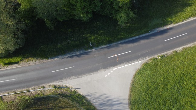 T�dlicher Verkehrsunfall: E-Biker (87) starb bei Kollision mit PKW in St. Willibald