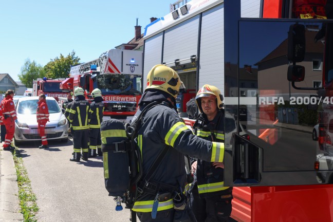 Essen wieder vergessen: Einsatzkr�fte zweier Feuerwehren in Wohnung in Wels-Vogelweide im Einsatz