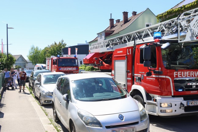 Essen wieder vergessen: Einsatzkr�fte zweier Feuerwehren in Wohnung in Wels-Vogelweide im Einsatz