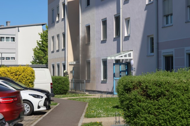Brand einer Terrasse: Feuer in einer Wohnanlage in Enns sorgte f�r gr��eren Einsatz