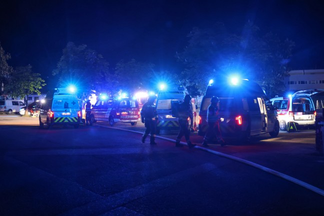 Schnell gel�scht: Brand bei einem Grillrestaurant in Ohlsdorf fordert vier Verletzte