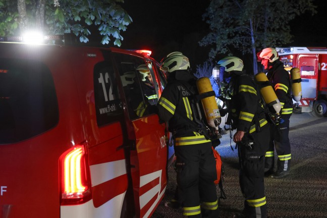 Schnell gel�scht: Brand bei einem Grillrestaurant in Ohlsdorf fordert vier Verletzte
