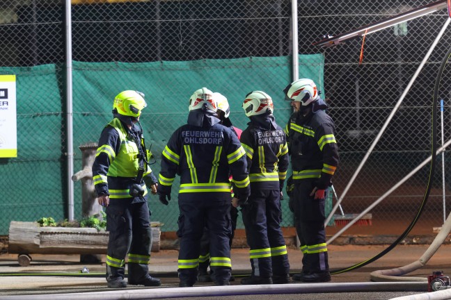 Schnell gel�scht: Brand bei einem Grillrestaurant in Ohlsdorf fordert vier Verletzte