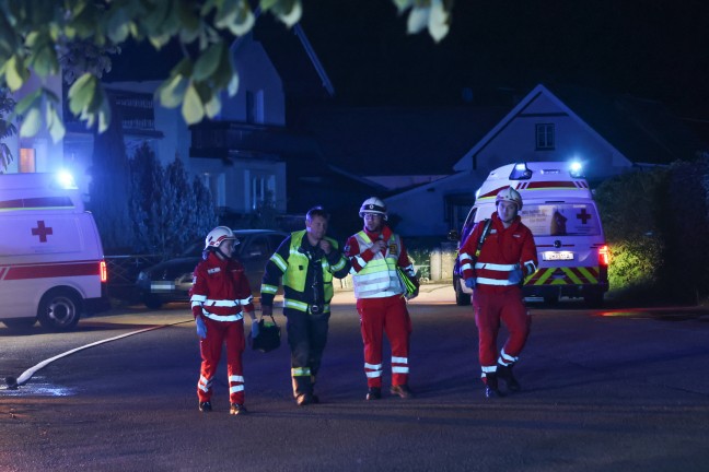Schnell gel�scht: Brand bei einem Grillrestaurant in Ohlsdorf fordert vier Verletzte