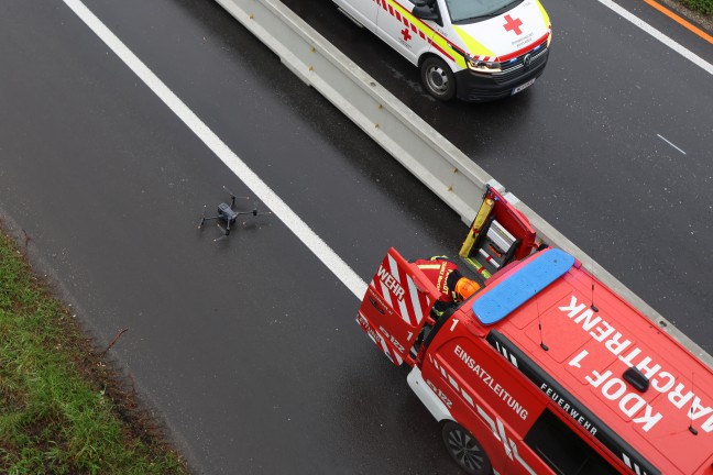 Personenrettung nach schwerem Verkehrsunfall im Baustellenbereich der Welser Autobahn bei Marchtrenk