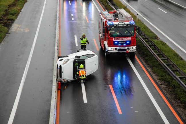 Personenrettung nach schwerem Verkehrsunfall im Baustellenbereich der Welser Autobahn bei Marchtrenk