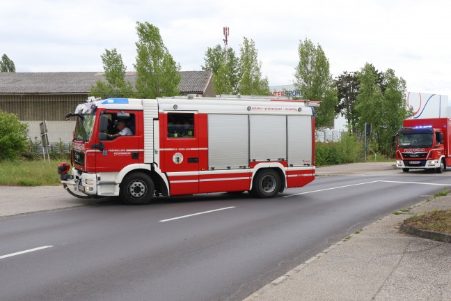 Gefahrstoffeinsatz: Einsatz der Feuerwehr bei Kesselwaggon am Verschiebebahnhof in Wels-Puchberg