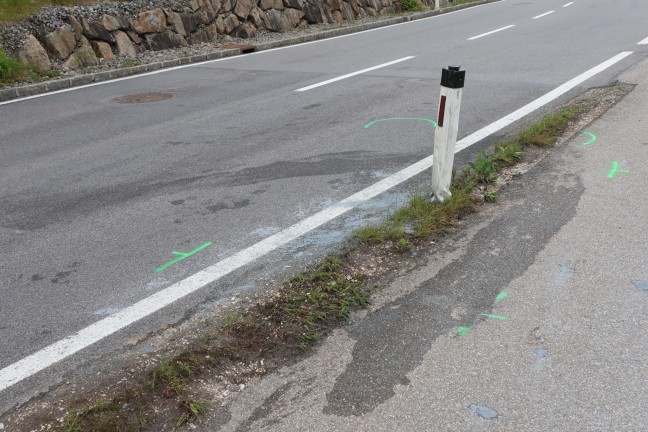 T�dlicher Verkehrsunfall: Motorradlenker (20) starb bei folgenschwerer Kollision mit PKW in Timelkam