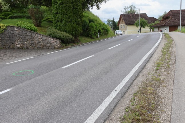 T�dlicher Verkehrsunfall: Motorradlenker (20) starb bei folgenschwerer Kollision mit PKW in Timelkam