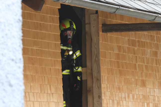 F�nf Feuerwehren bei Brand auf einem Bauernhof in Eschenau im Hausruckkreis im Einsatz
